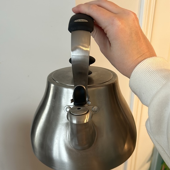 OXO tea kettle - Picture 2 of 3